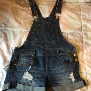 Bib overall shorts size 9